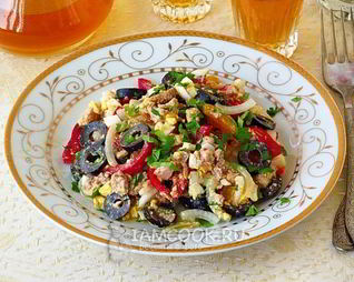 Салат из печени трески с маринованным перцем