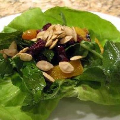 Салат из тыквы и клюквы