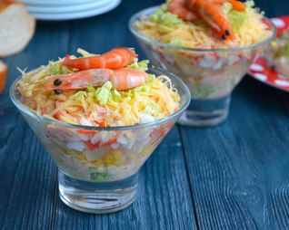 Салат коктейль с сыром