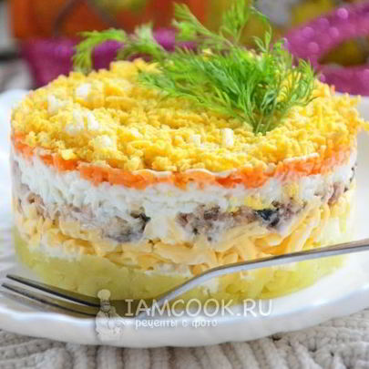 Салат Мимоза с консервами и сыром