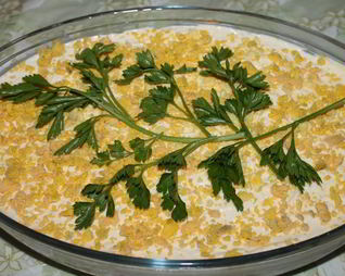 Салат Мимоза с сыром и яблоком