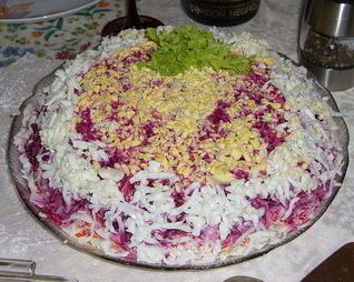 Классический салат селедка под шубой