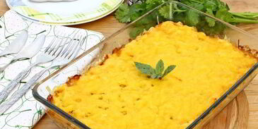 курица с лисичками, запеченная под шубой