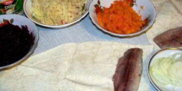 рулет селедка под шубой в лаваше