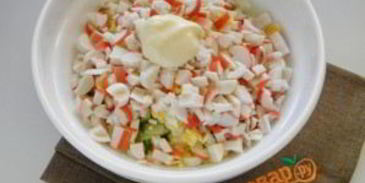 салат крабовый под шубой