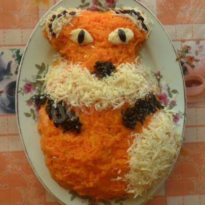 Салат Лисичка с грибами под шубой