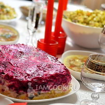 Селедка под шубой с яблоком