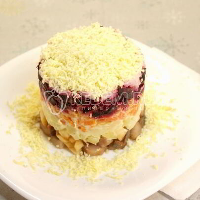 Селедка под шубой в сервировочном кольце