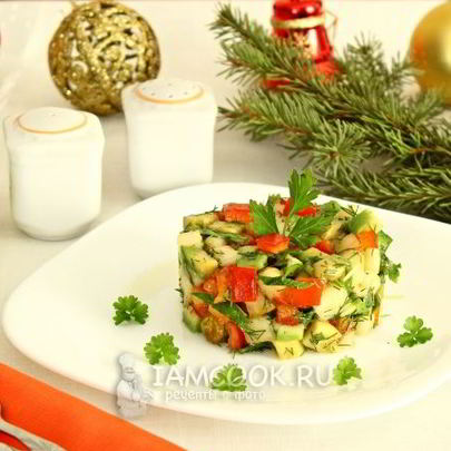 Салат с авокадо и грушей