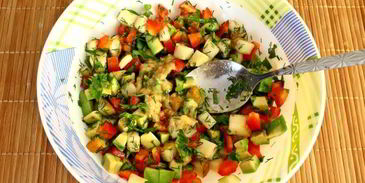 салат с авокадо и грушей