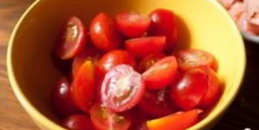 салат с креветками и бальзамическим уксусом