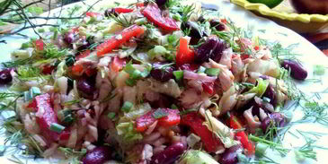 салат с курицей и фасолью весна