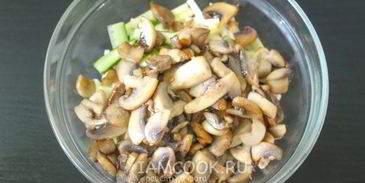 салат с шампиньонами и крабовыми палочками