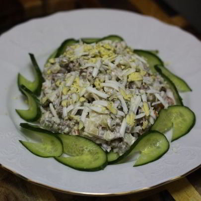 Салат с языком и ветчиной