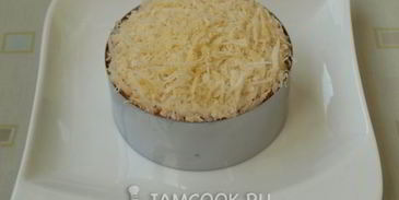 салат слоеный с ветчиной и сыром