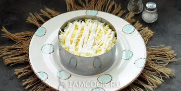 салат тиффани с виноградом и грецкими орехами