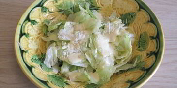 салат цезарь классический