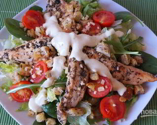 Салат Цезарь простой