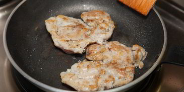 салат цезарь с курицей