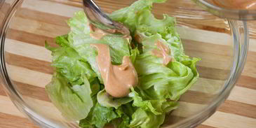 салат цезарь с курицей