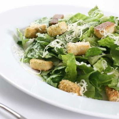 Салат Цезарь с пекинской капустой