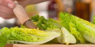 салат цезарь с помидорами