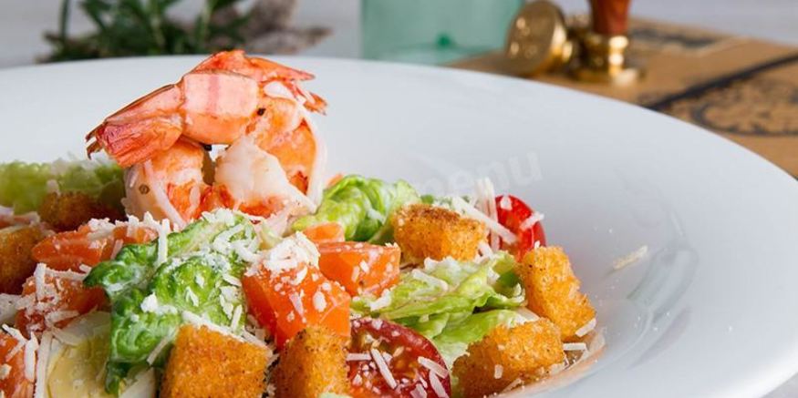 Рецепт салата цезаря с семгоя и креветками