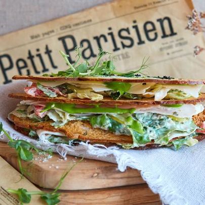 Сэндвич с салатом Цезарь