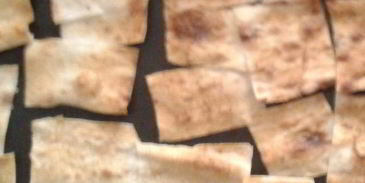 цезарь с чипсами из лаваша