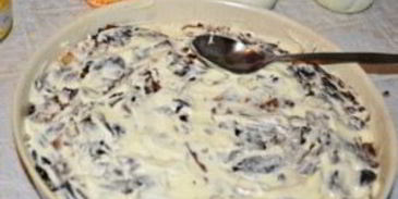 слоеный салат с курицей и ананасами