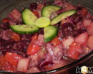 Салат с сельдью под соусом винегрет