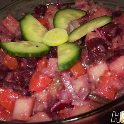 Салат с сельдью под соусом винегрет