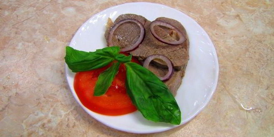 Рецепт телятины, маринованной в соусе винегрет с репчатым луком