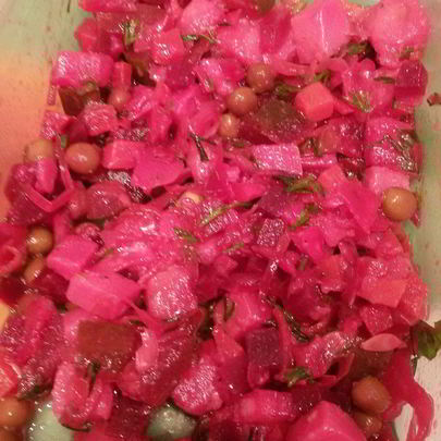 Винегрет из запеченных овощей с квашеной капустой