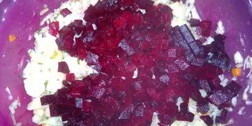 винегрет со свежей капустой и огурцом