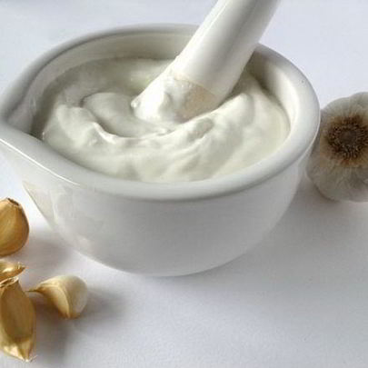 Молочно-чесночный соус