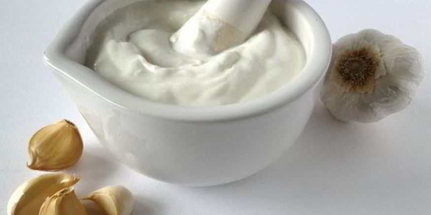 Рецепт молочно-чесночного соус