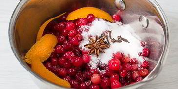 пряный клюквенный соус