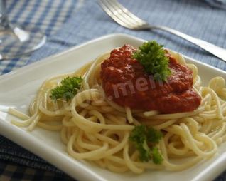 Соус с помидорами болгарским перцем и чесноком