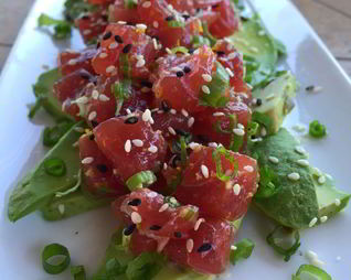 Тартар из тунца с авокадо