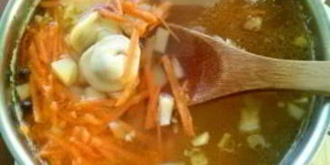 бабушкин суп с пельменями