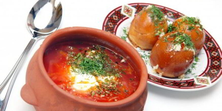 Рецепт борща с чесночными пампушками