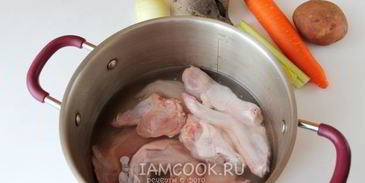 борщ с куриными крылышками