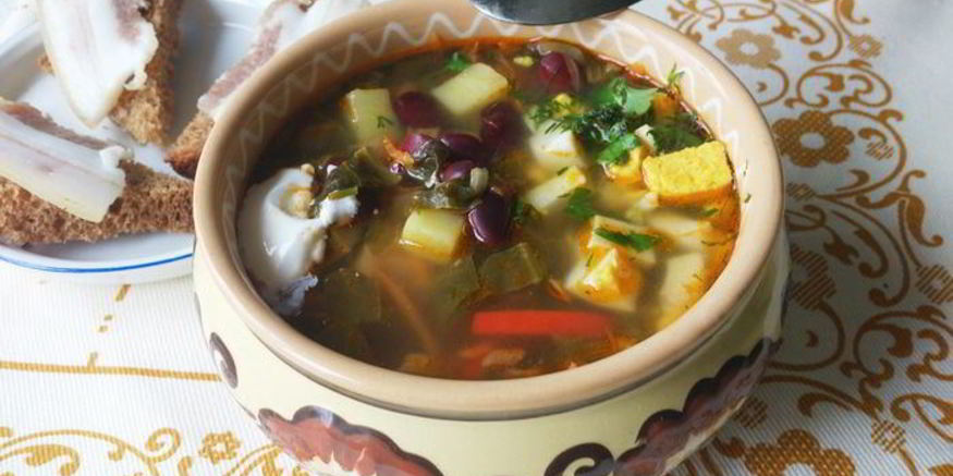 Рецепт борща с щавелем и фасолью
