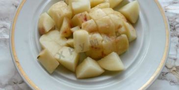 борщ со свекольной ботвой