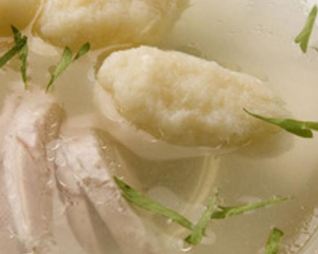 Бульон с клецками