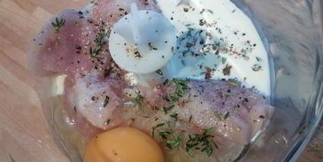 бульон с овощами и куриными клесами