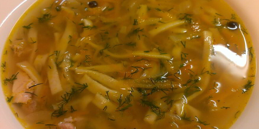 Рецепт домашней лапши на курино-капустном бульоне по-варшавски