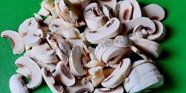 грибной суп на мясном бульоне