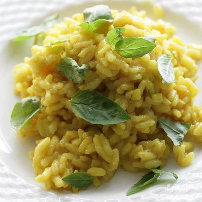 Ризотто Миланезе с овощным бульоном и шафраном